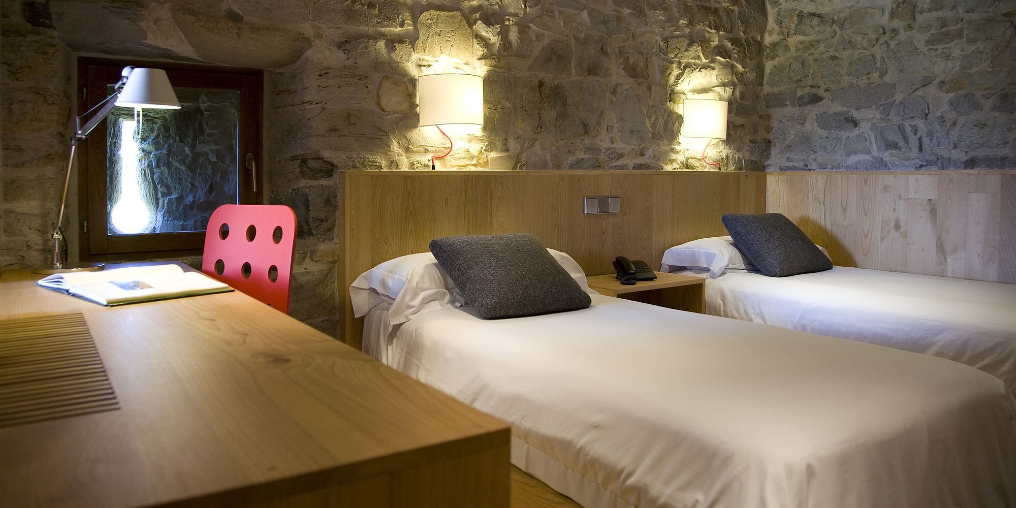 Hotel Torre De Villademoros Luarca Exterior foto